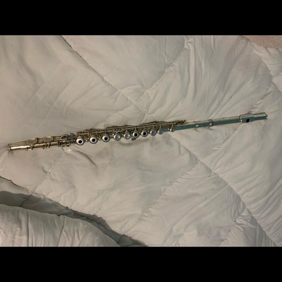 FLUTE - Picture 2 of 5